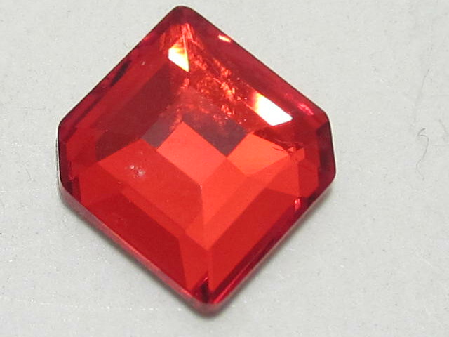 12 pcs. HEXAGON SMALL 6.7x 5.6mm LIGHT SIAM STAR BRIGHT FLATBACK Rhinestones